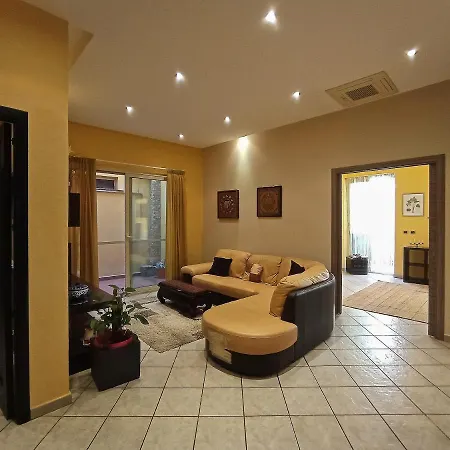 Apartament Naumachia